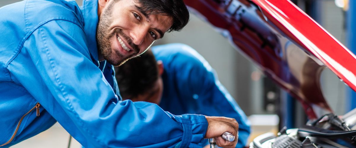 Revolutionising Auto Services in Dubai How a Workshop App Enhances Communication Between Owners and Technicians