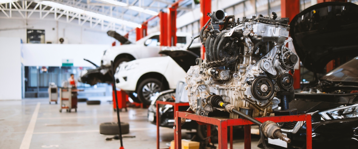 The Power of Real-Time Updates: Transforming Vehicle Repair Experience in UAE